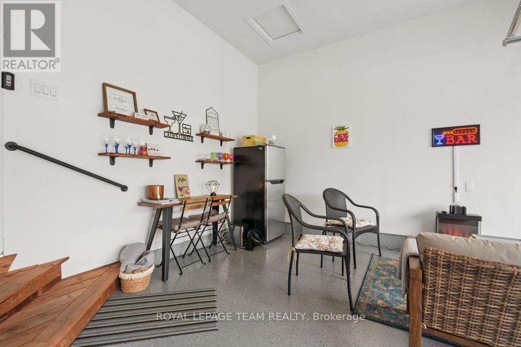 253 Edey Street Property Photo 30