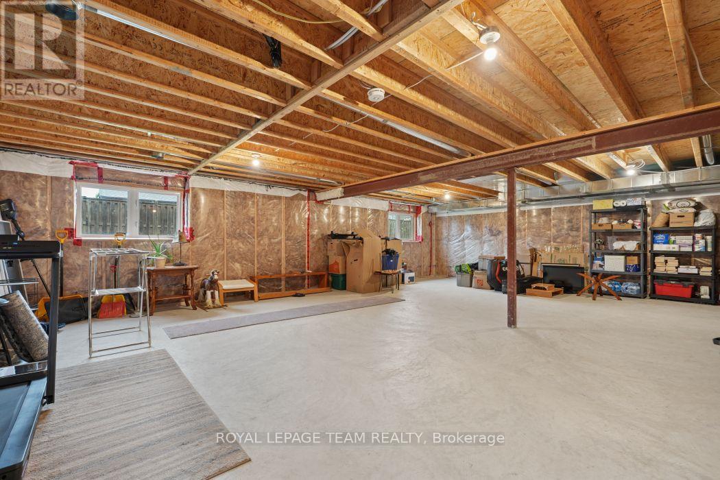 253 Edey Street Property Photo 31