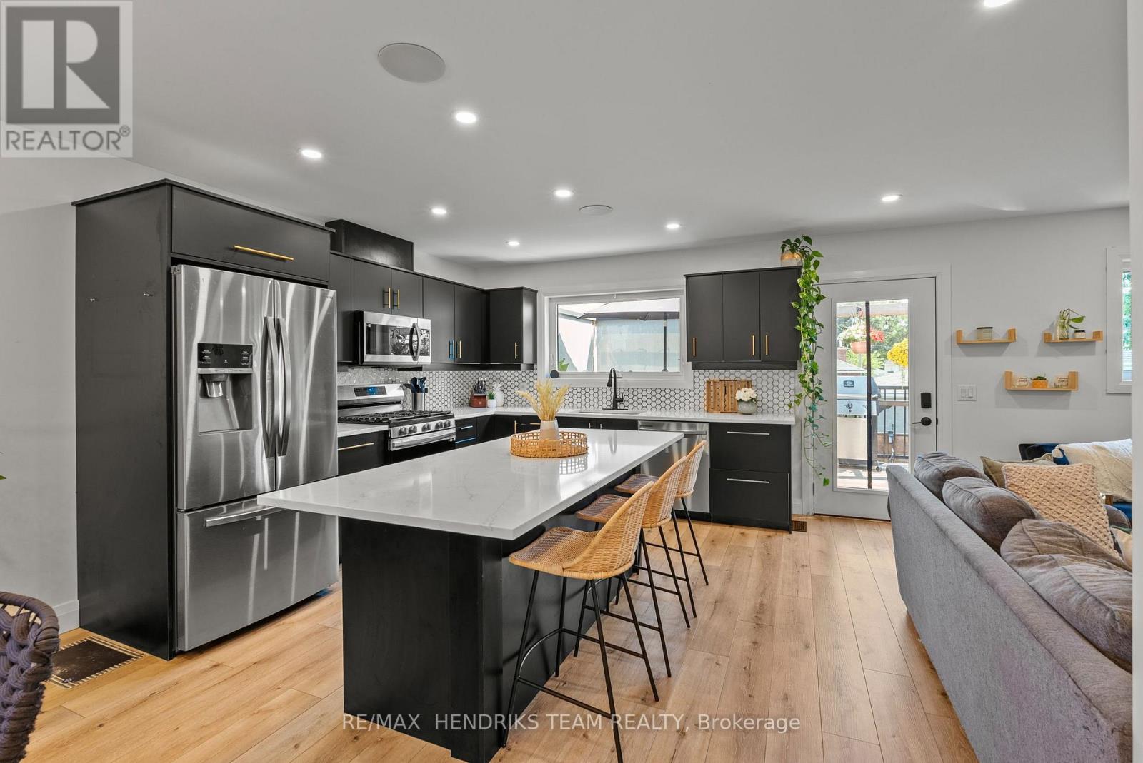 24 Prospect Avenue Property Photo 10