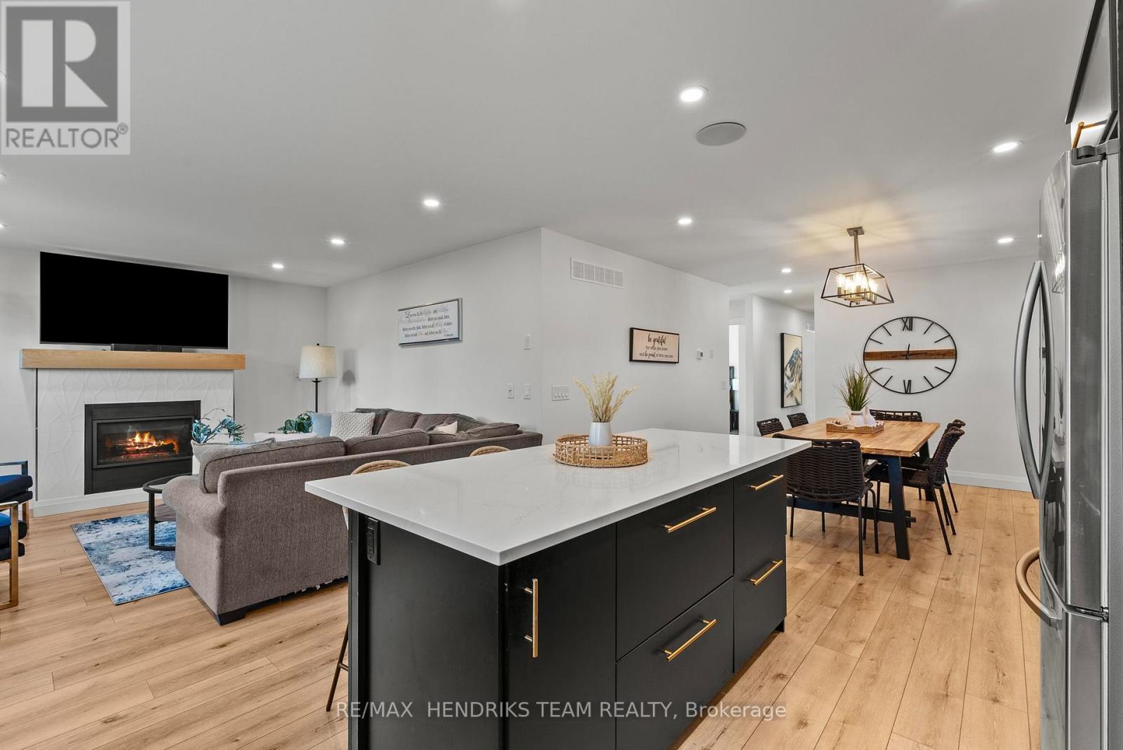 24 Prospect Avenue Property Photo 14