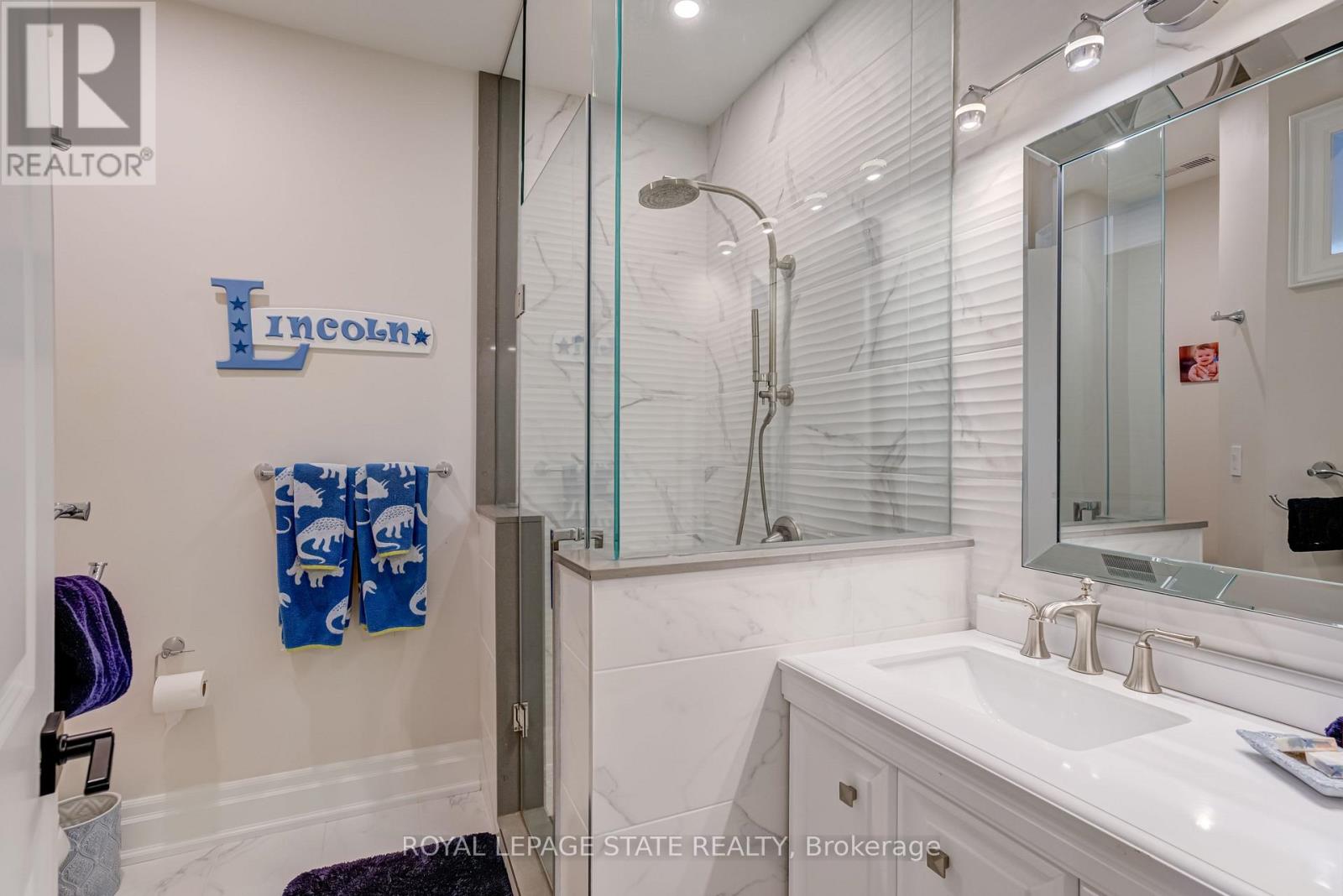 100 Seneca Drive Property Photo 29