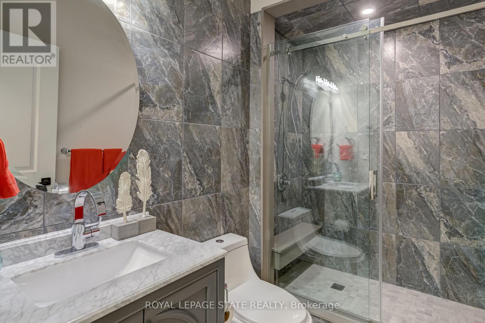 100 Seneca Drive Property Photo 36