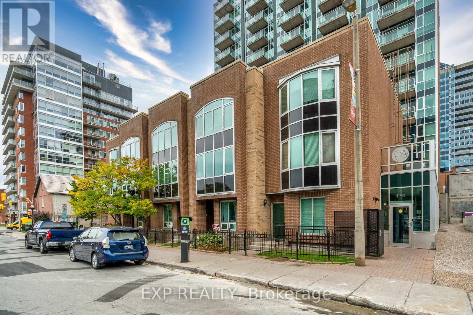 502 - 134 YORK STREET Property Photo 1
