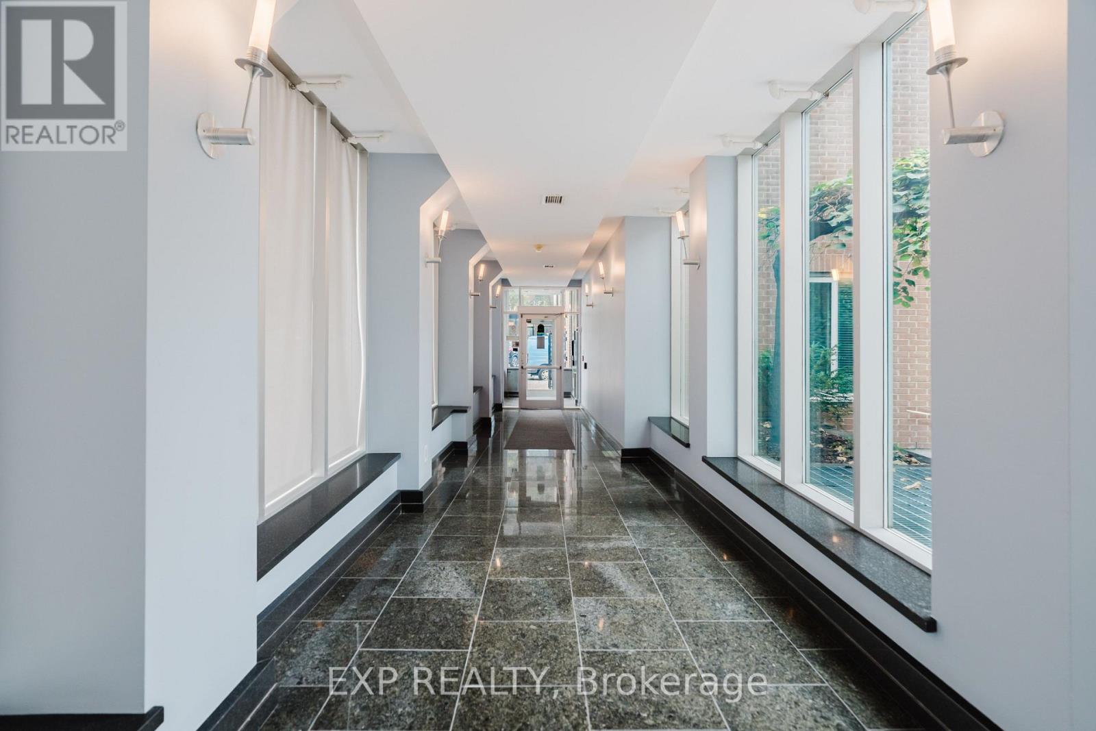 502 - 134 York Street Property Photo 3