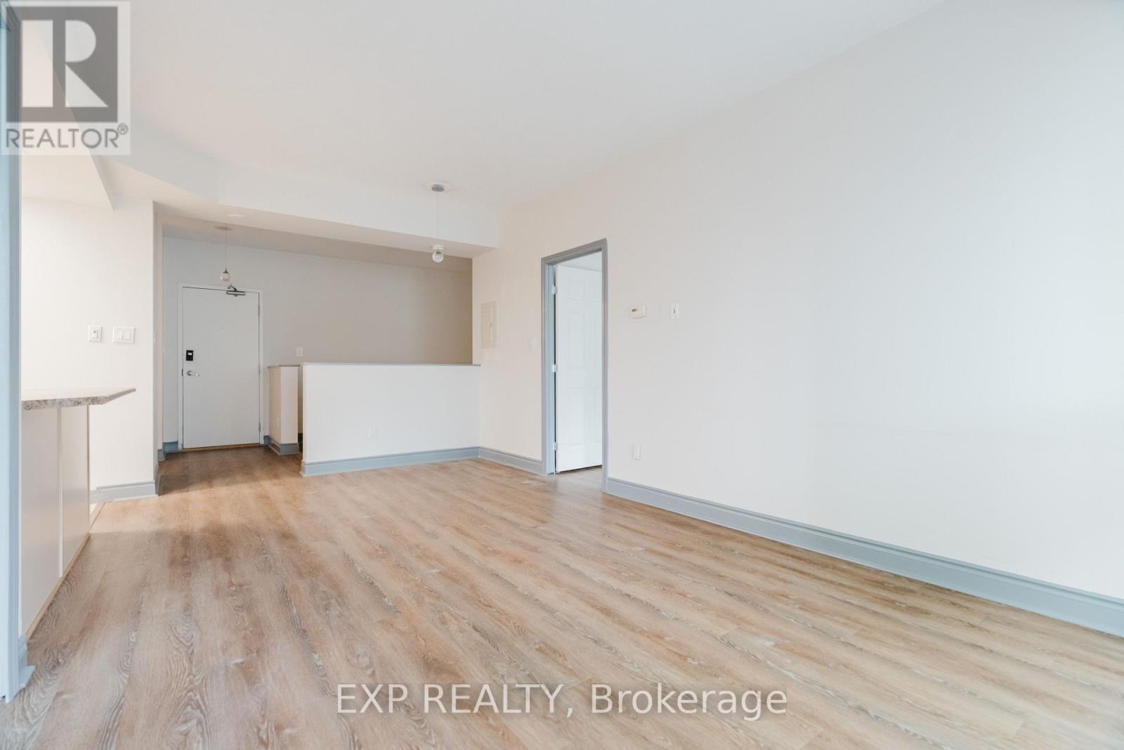 502 - 134 York Street Property Photo 8