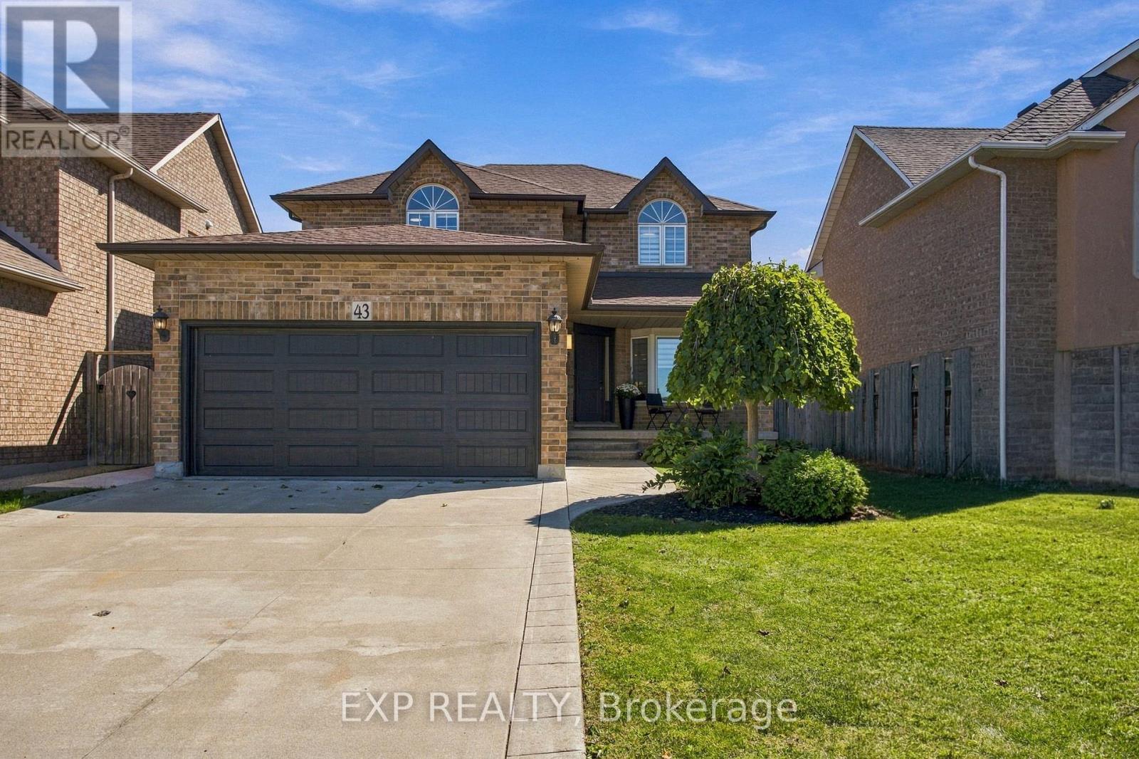 43 Spadara Drive Property Photo 1