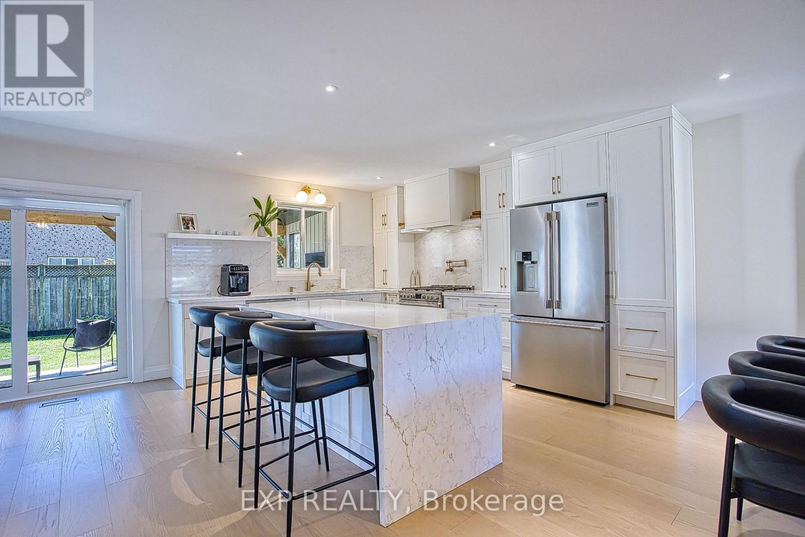 43 Spadara Drive Property Photo 10