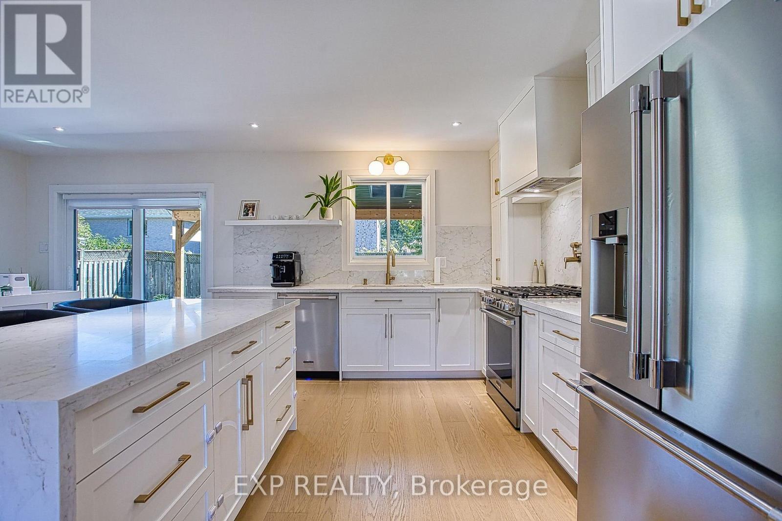 43 Spadara Drive Property Photo 11
