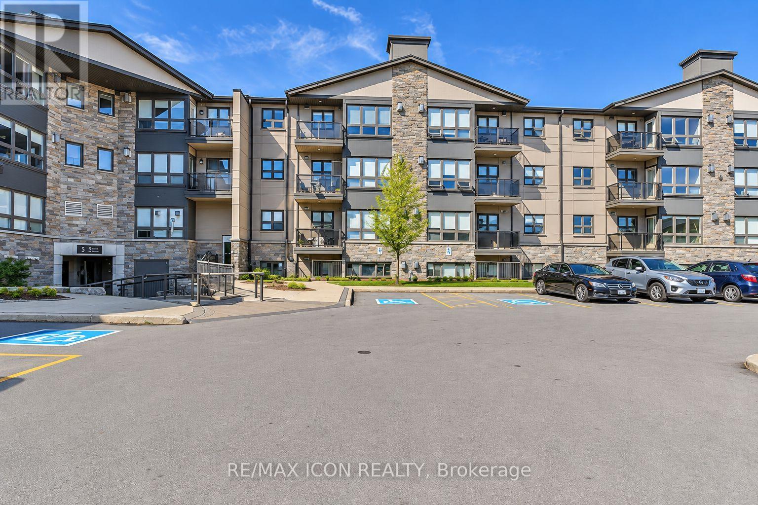308 - 5 JACKSWAY CRESCENT Property Photo 1