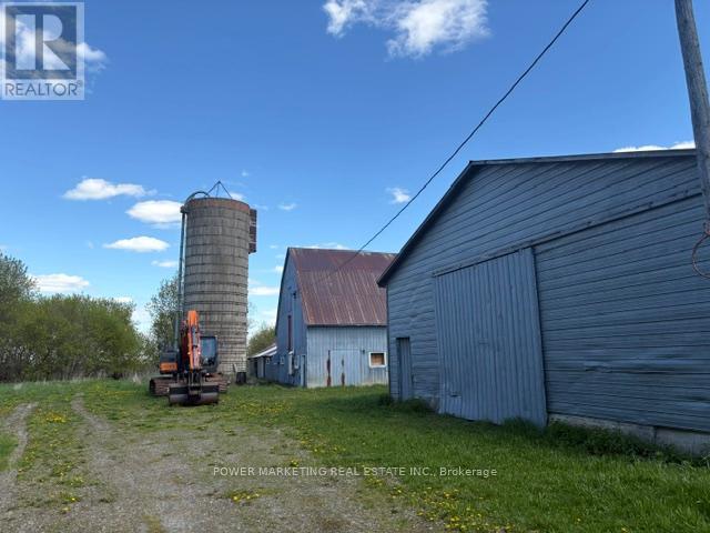 955 St Guillaume Road Property Photo 3