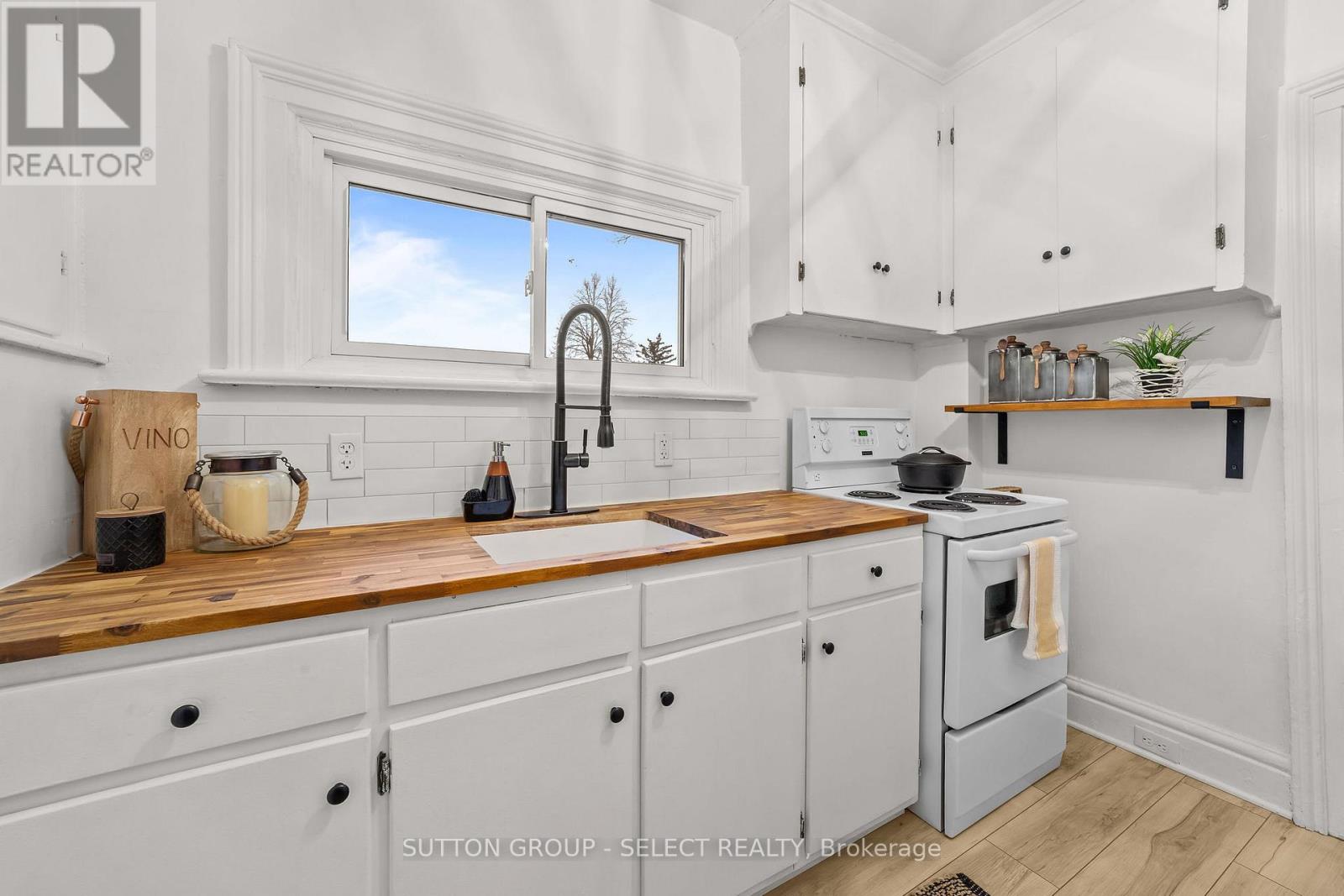 65 Bruce Street Property Photo 31