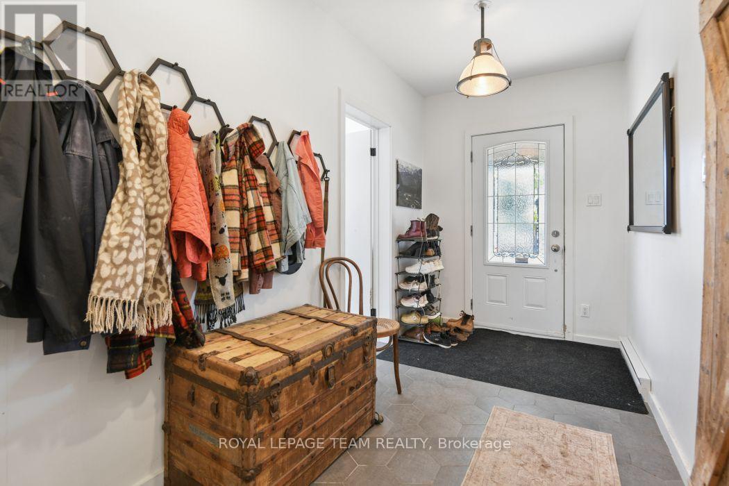321 Mona Avenue Property Photo 4