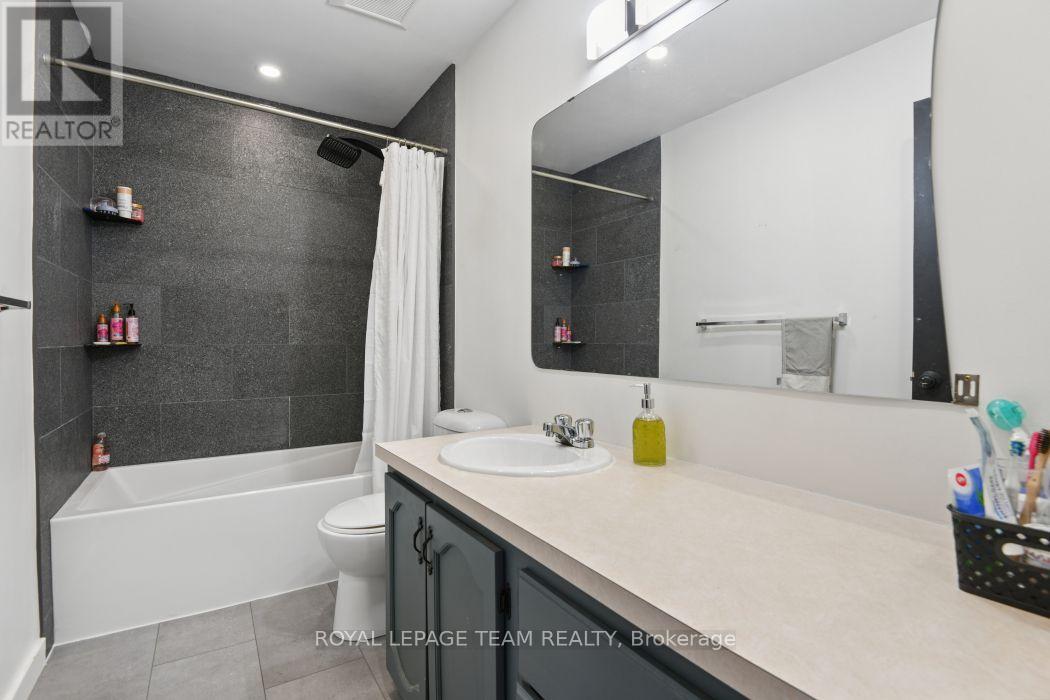 321 Mona Avenue Property Photo 15