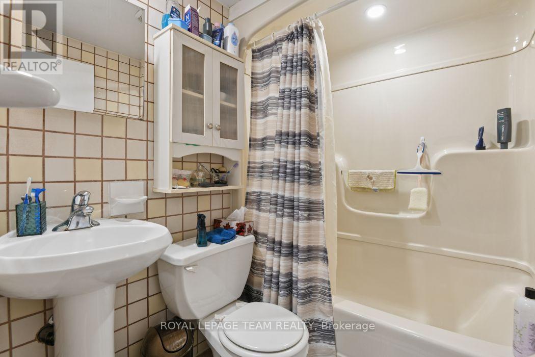 321 Mona Avenue Property Photo 29