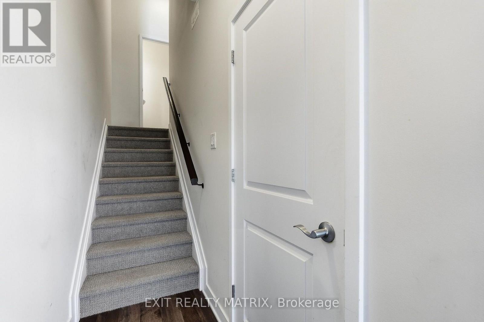 154 Visor Private Property Photo 5