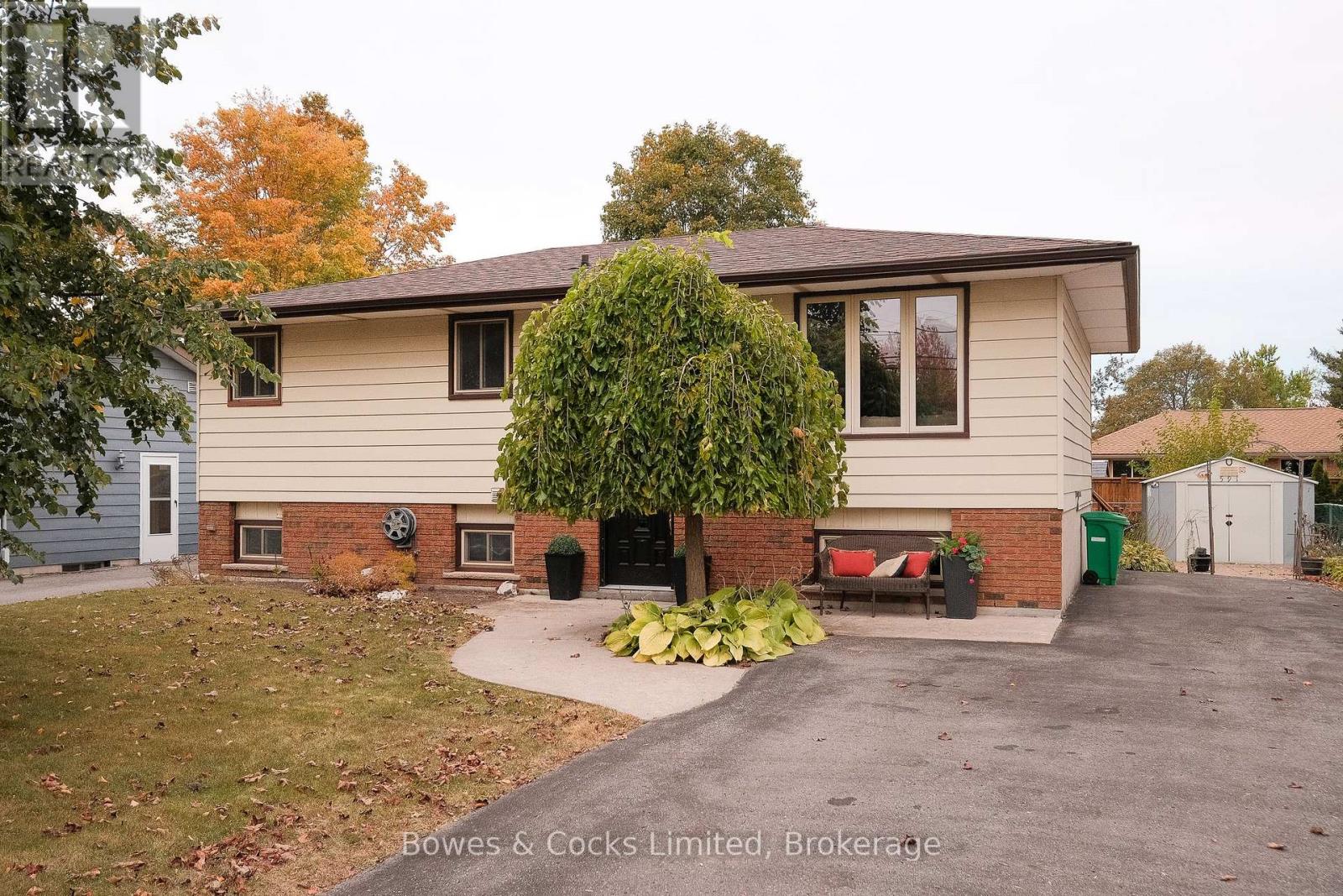 591 OTONABEE DRIVE Property Photo 1