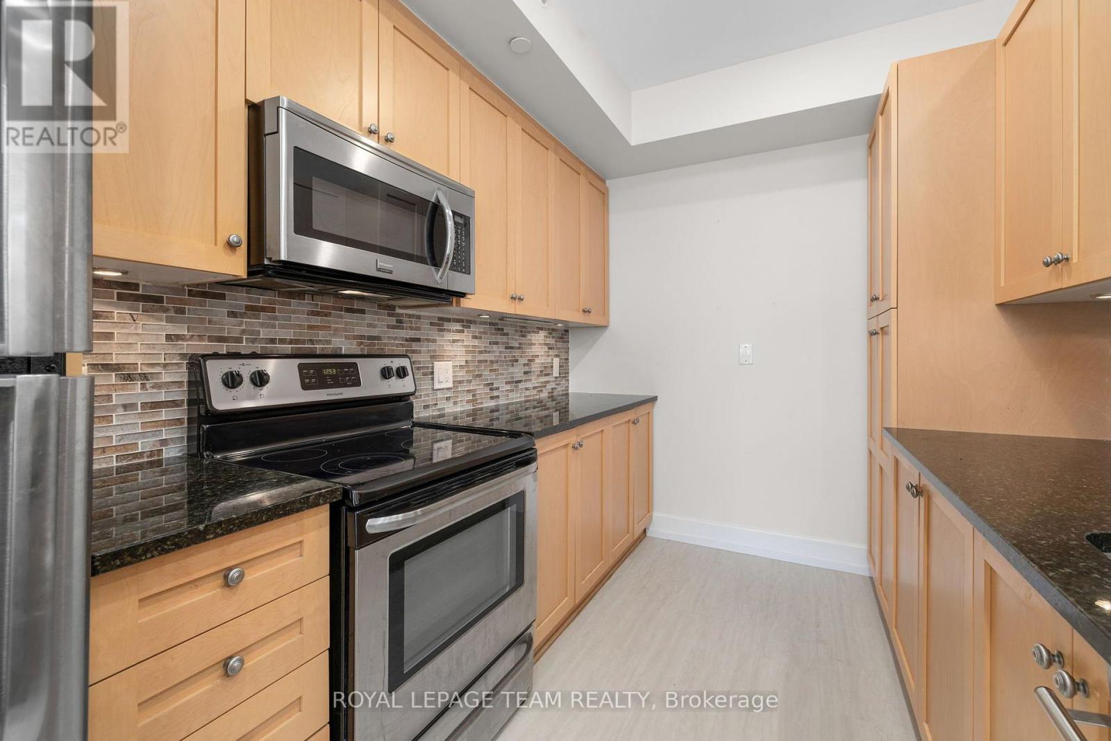 102 - 390 Booth Street Property Photo 7