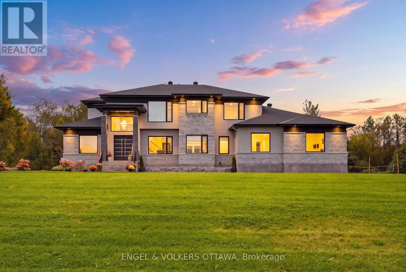 1057 GREEN JACKET CRESCENT Property Image