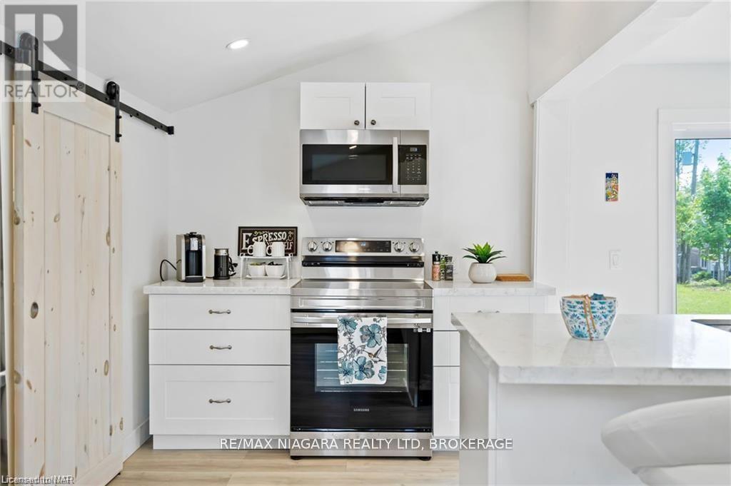 377 Cambridge Road W Property Photo 16