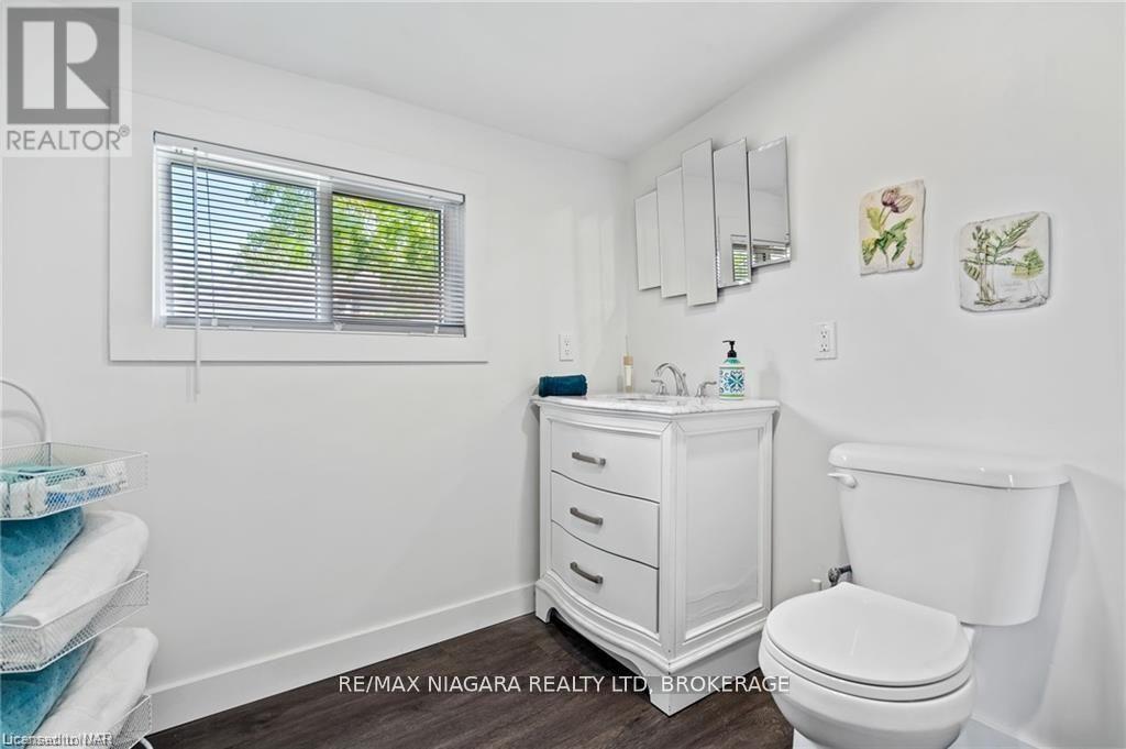 377 Cambridge Road W Property Photo 20