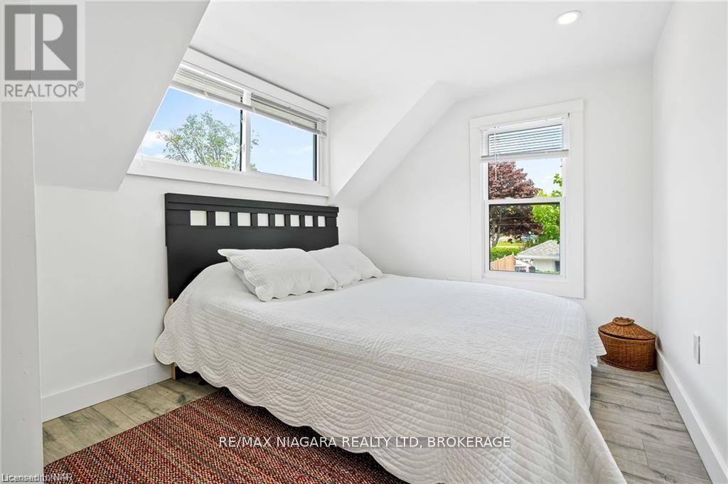 377 Cambridge Road W Property Photo 24