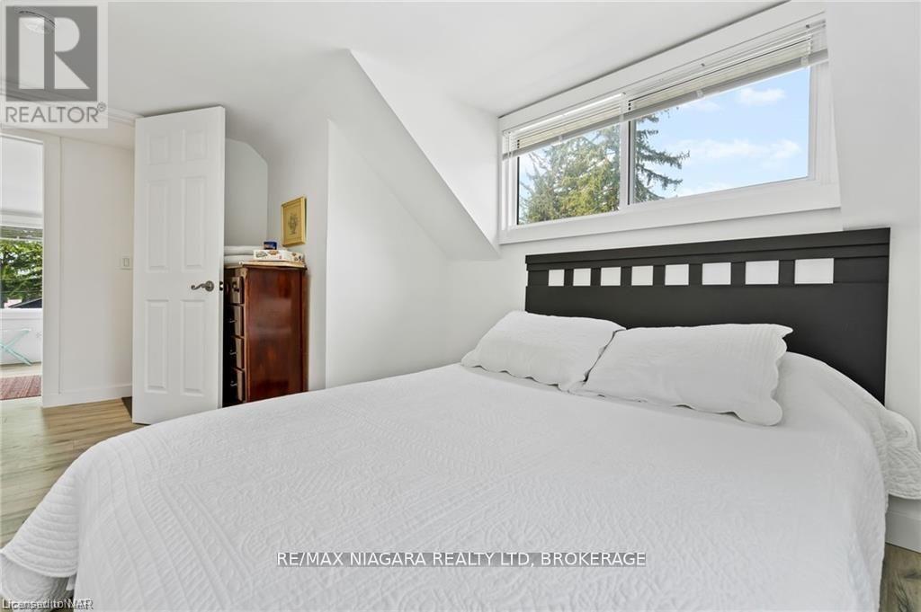 377 Cambridge Road W Property Photo 25