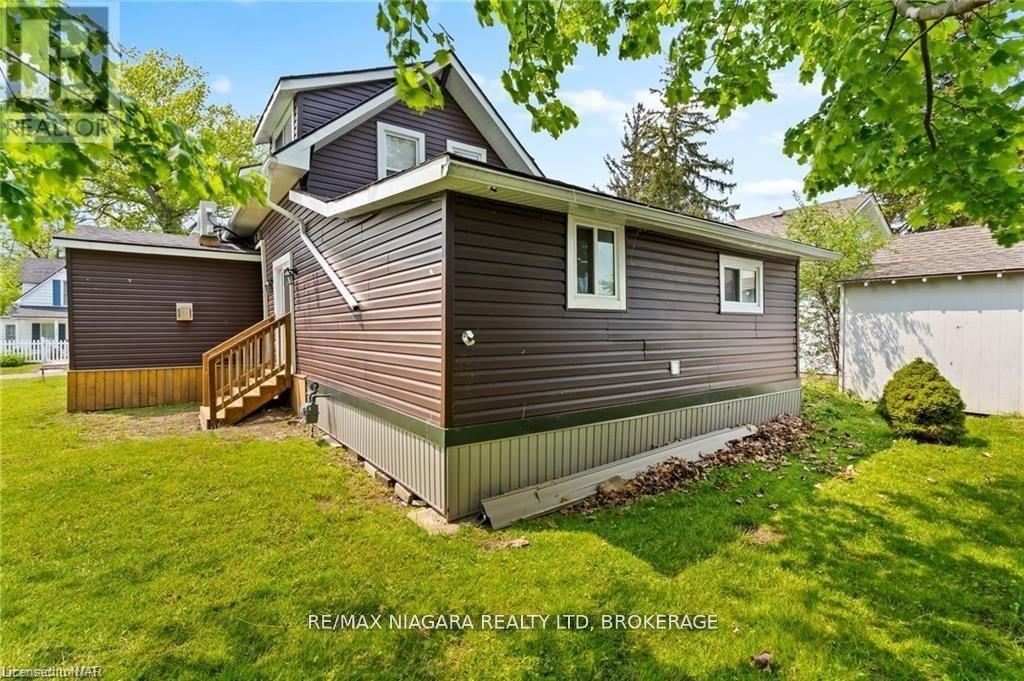 377 Cambridge Road W Property Photo 32