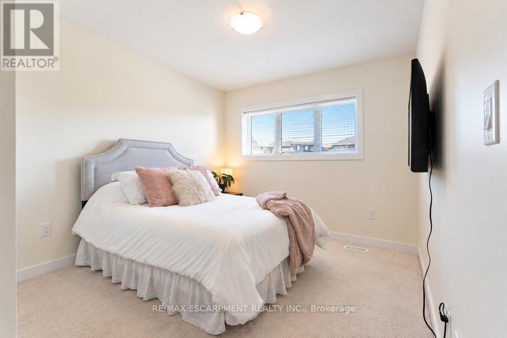 31 Santos Drive Property Photo 13