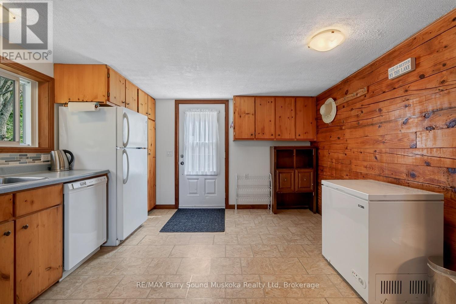 134 Johnston Road Property Photo 4