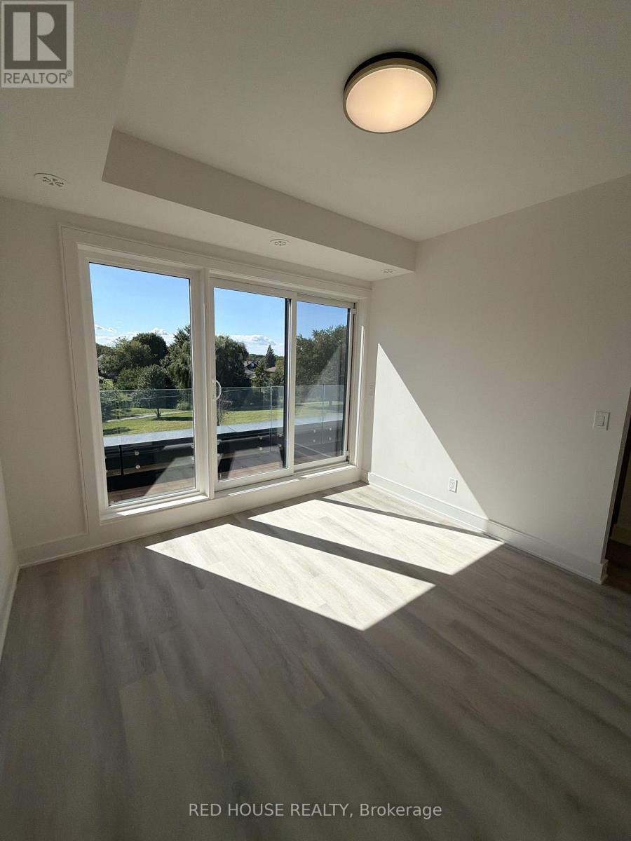 240 Ellis Avenue Property Photo 32