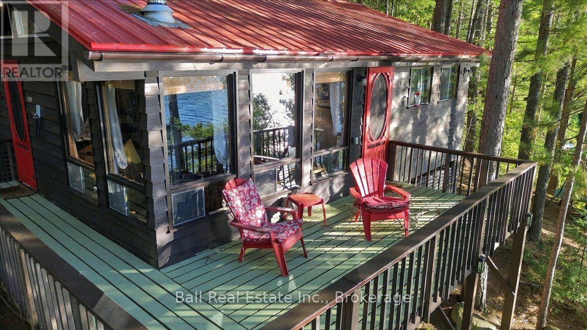 616 Weslemkoon Lake, West Bay- Wao Road Property Photo 4