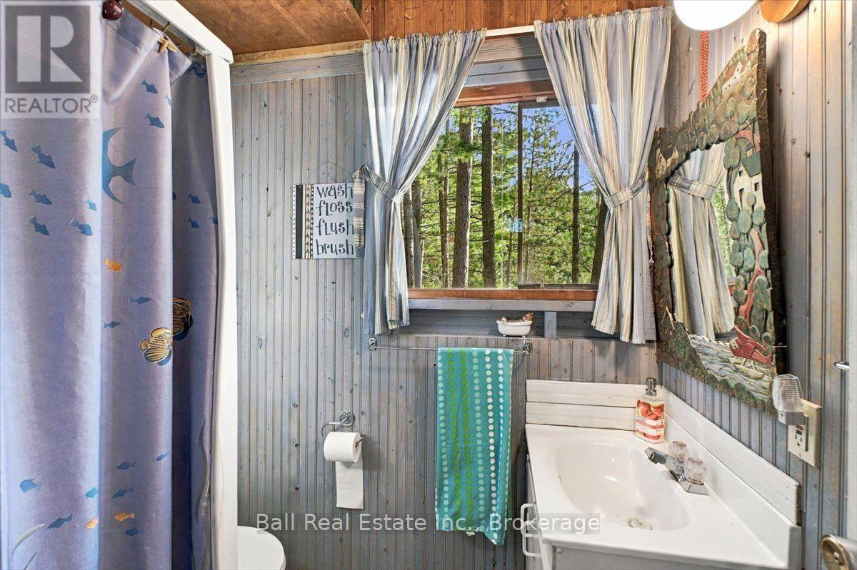 616 Weslemkoon Lake, West Bay- Wao Road Property Photo 32
