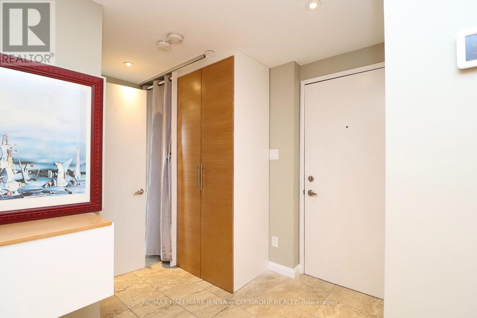 3 - 331 Osgoode Street Property Photo 10