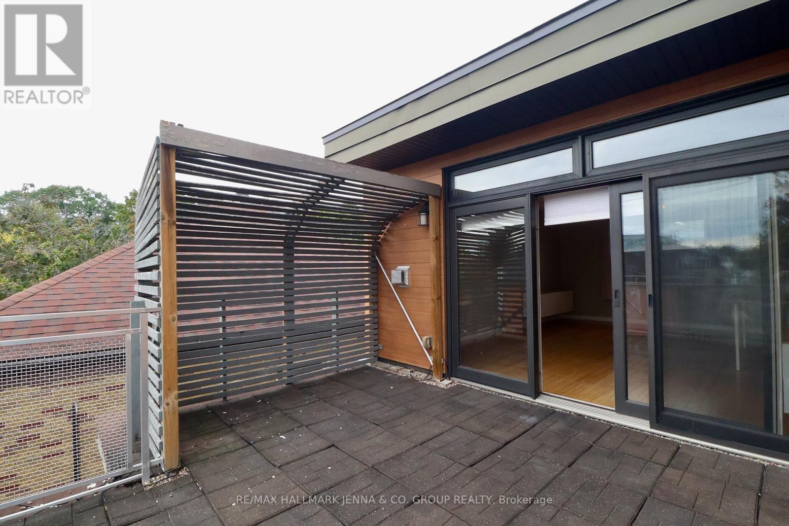 3 - 331 Osgoode Street Property Photo 21