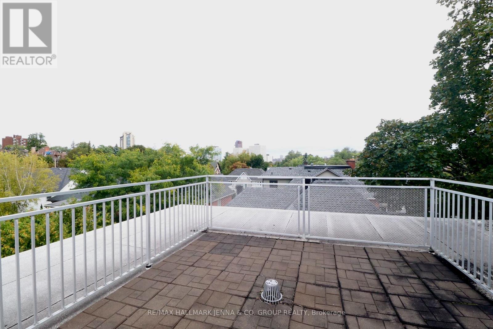 3 - 331 Osgoode Street Property Photo 23