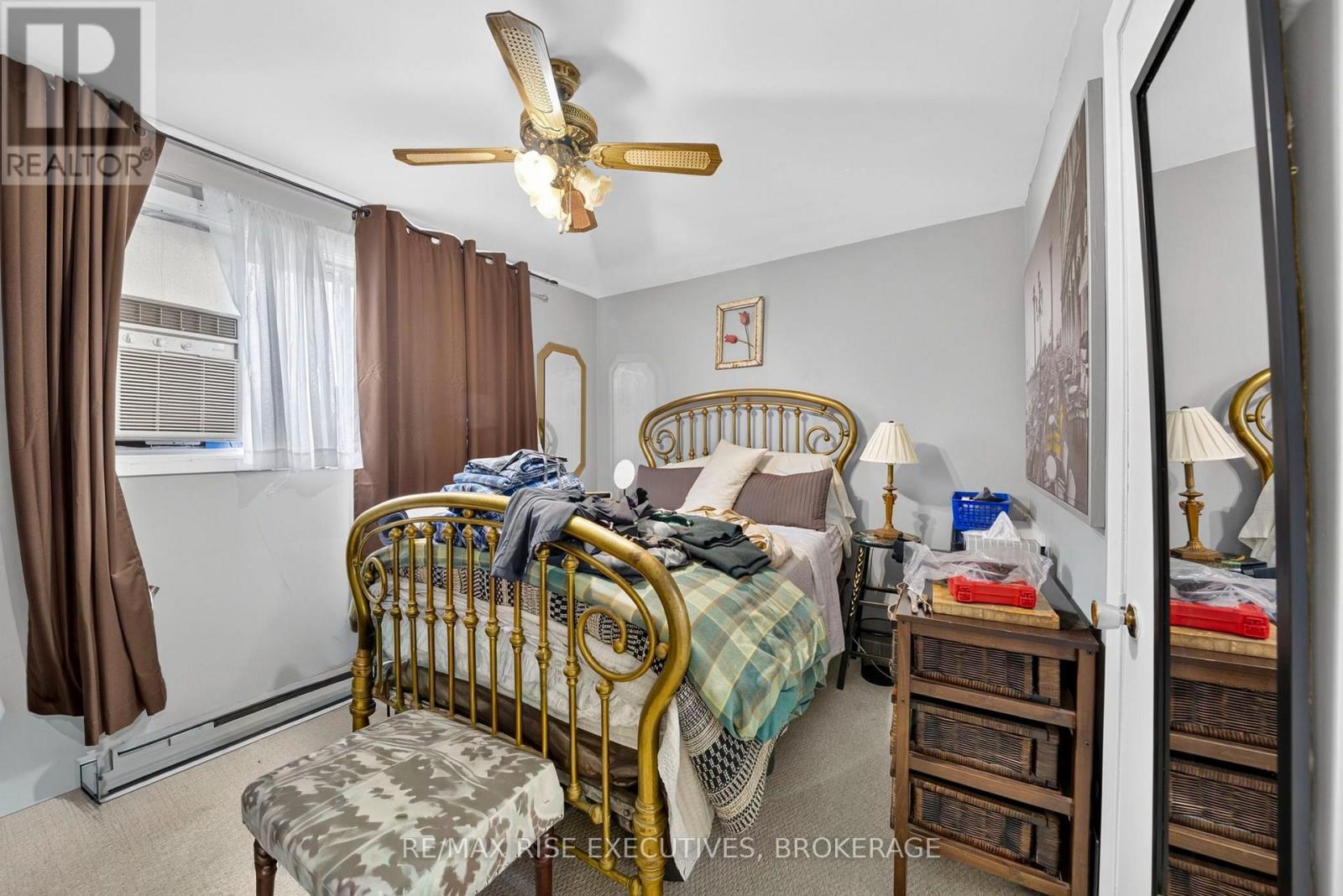 33 Montgomery Boulevard Property Photo 12