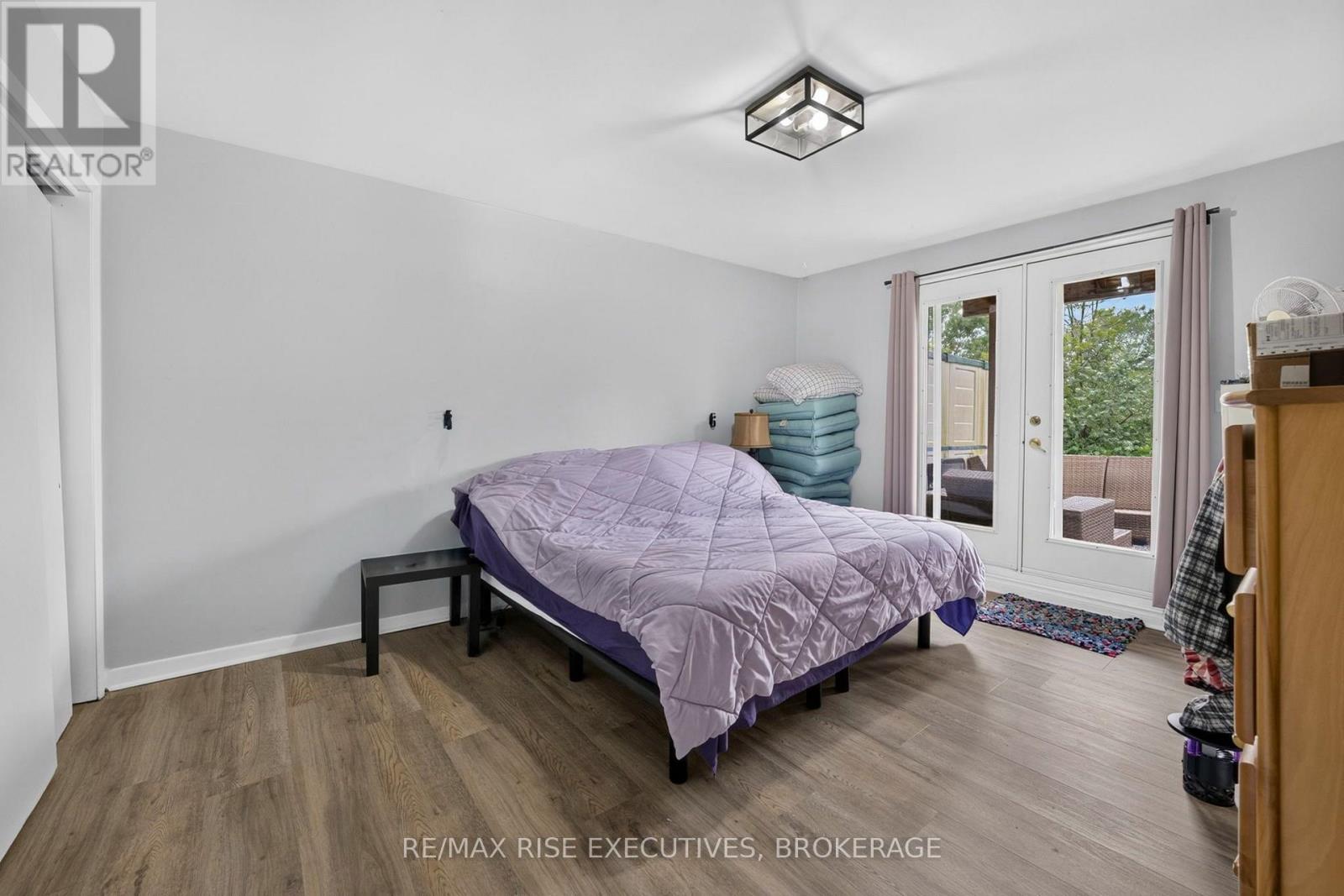33 Montgomery Boulevard Property Photo 21