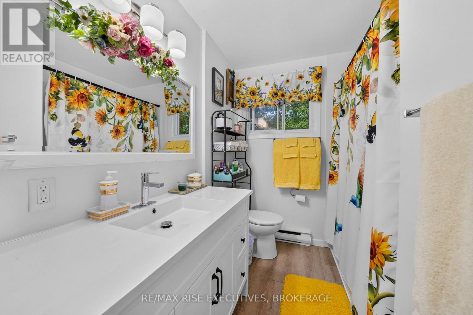 33 Montgomery Boulevard Property Photo 31