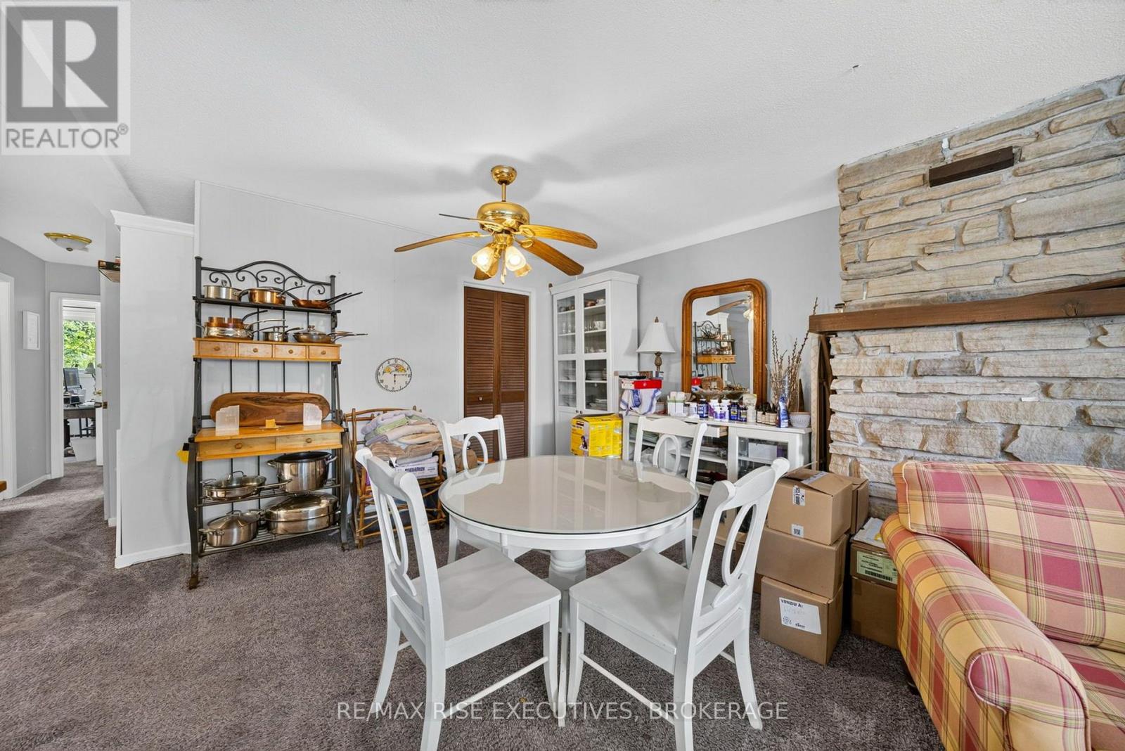 33 Montgomery Boulevard Property Photo 37