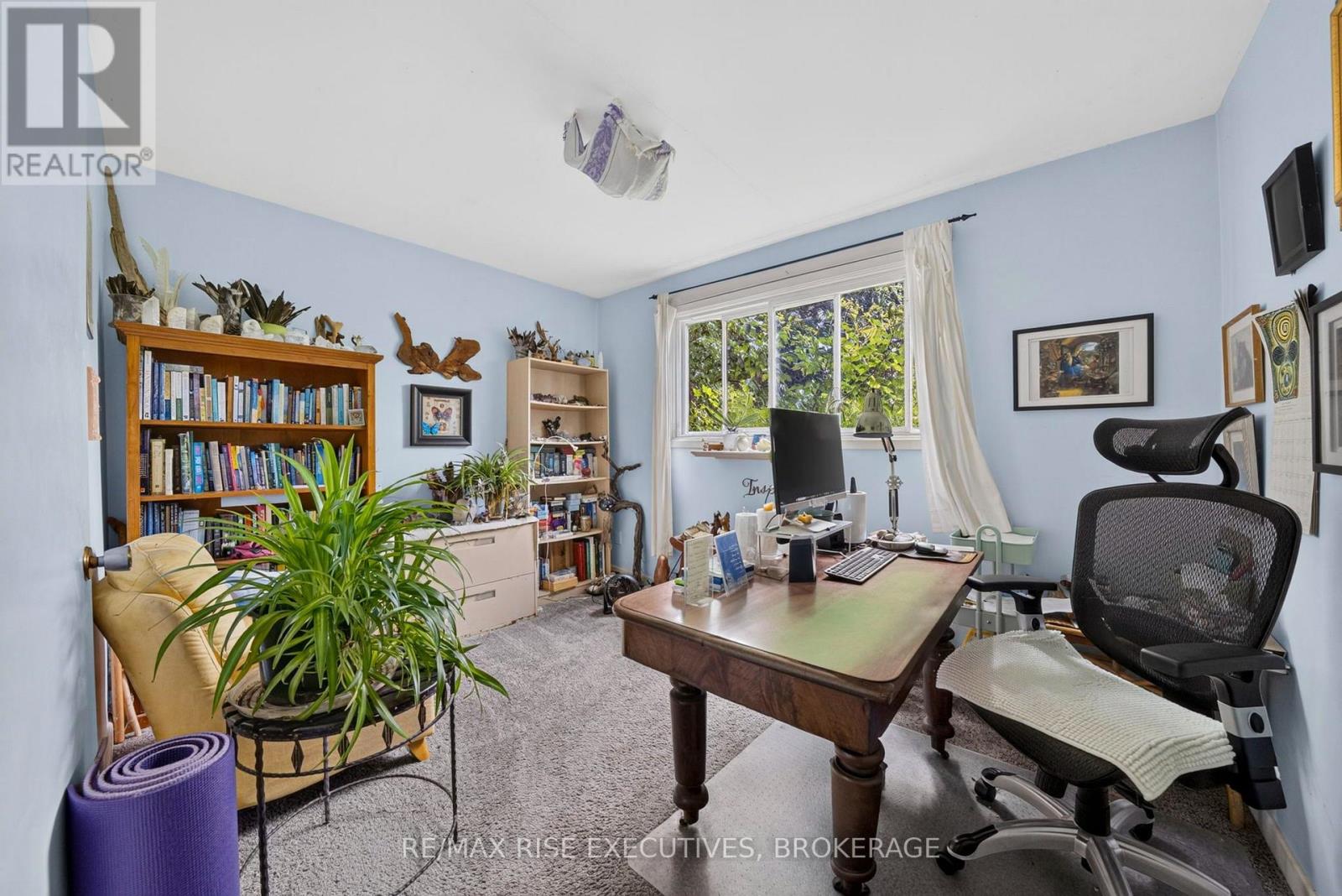 33 Montgomery Boulevard Property Photo 45