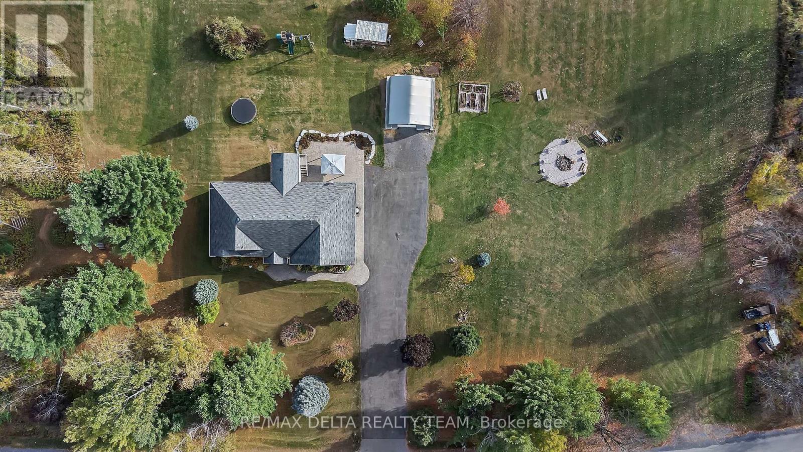 3782 Etienne Road Property Photo 1