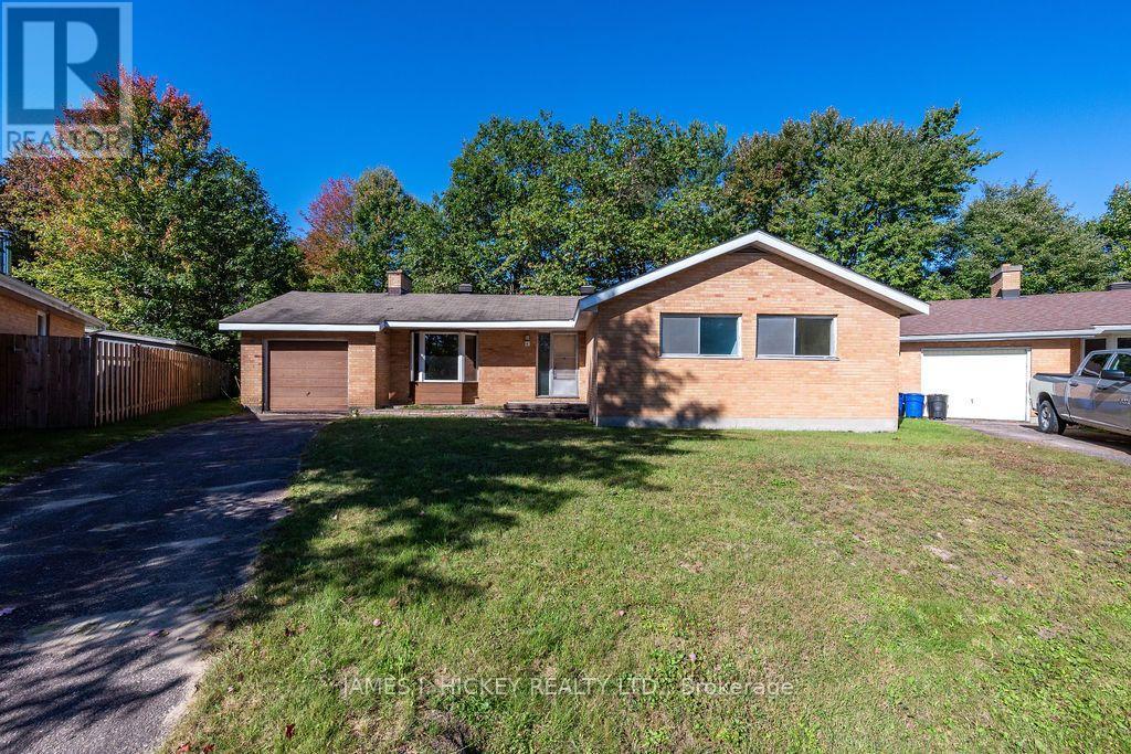 4 Sheridan Court Property Photo 1