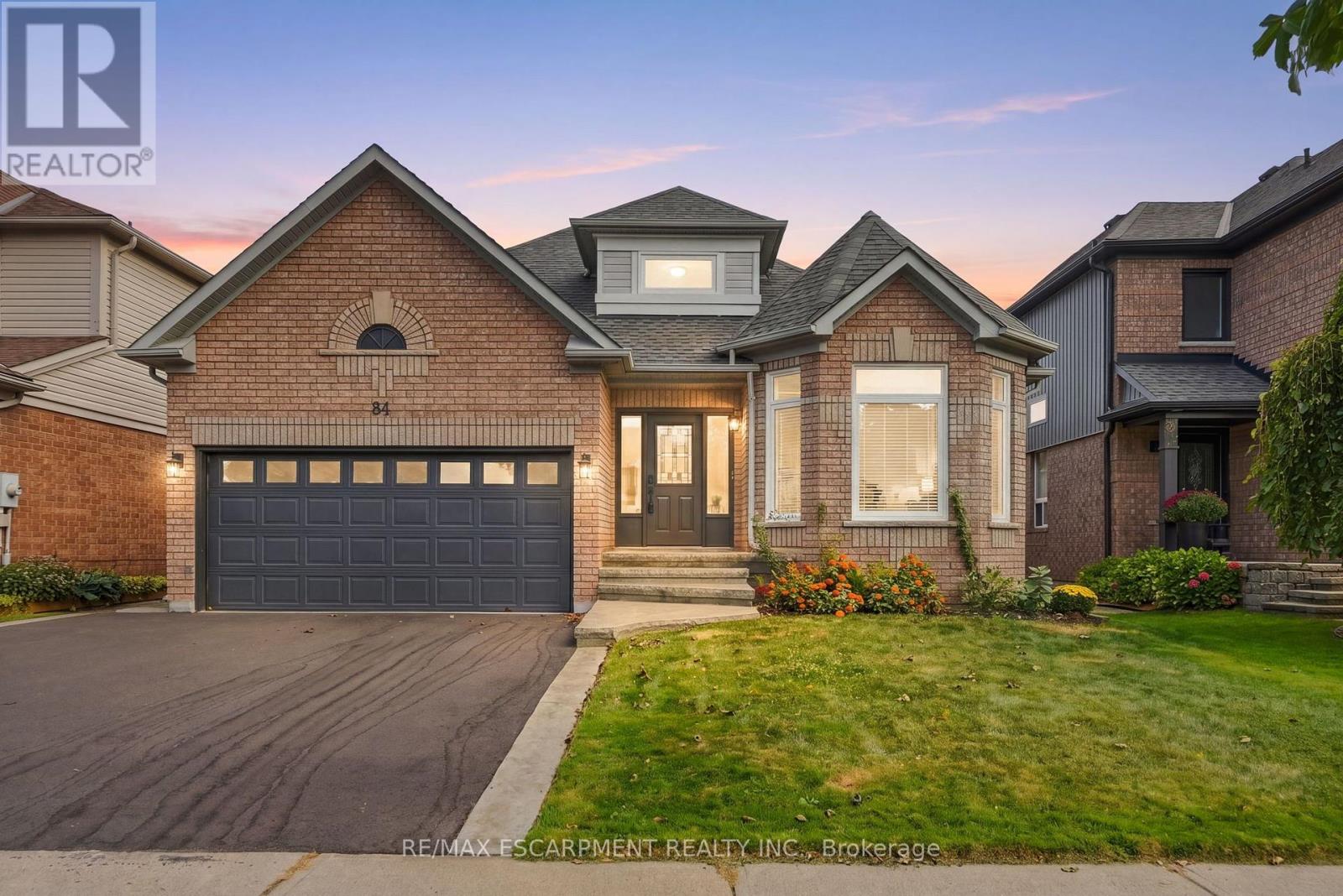 84 Riley Street Property Photo 1