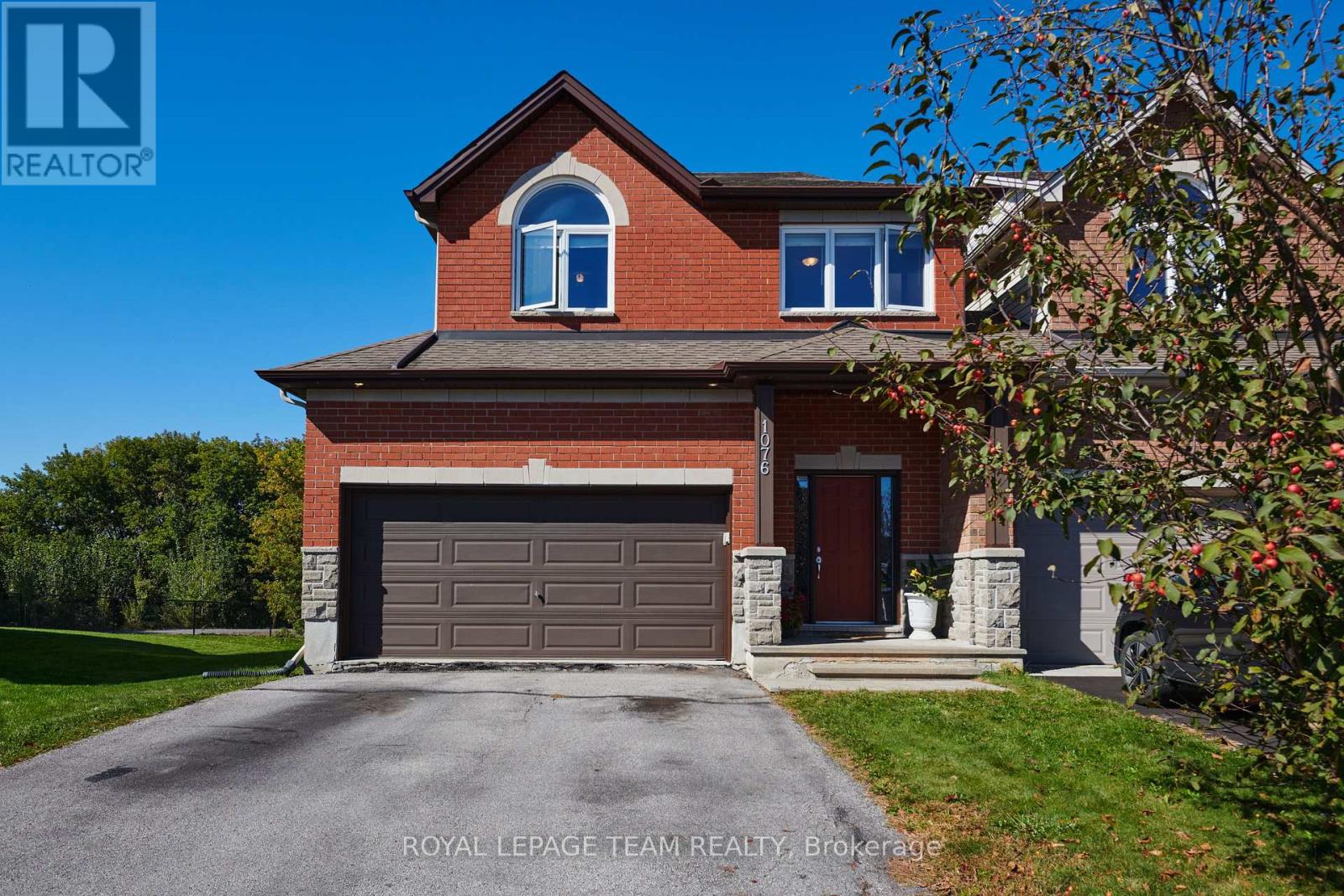 1076 Northgraves Crescent Photo de la propriété 1