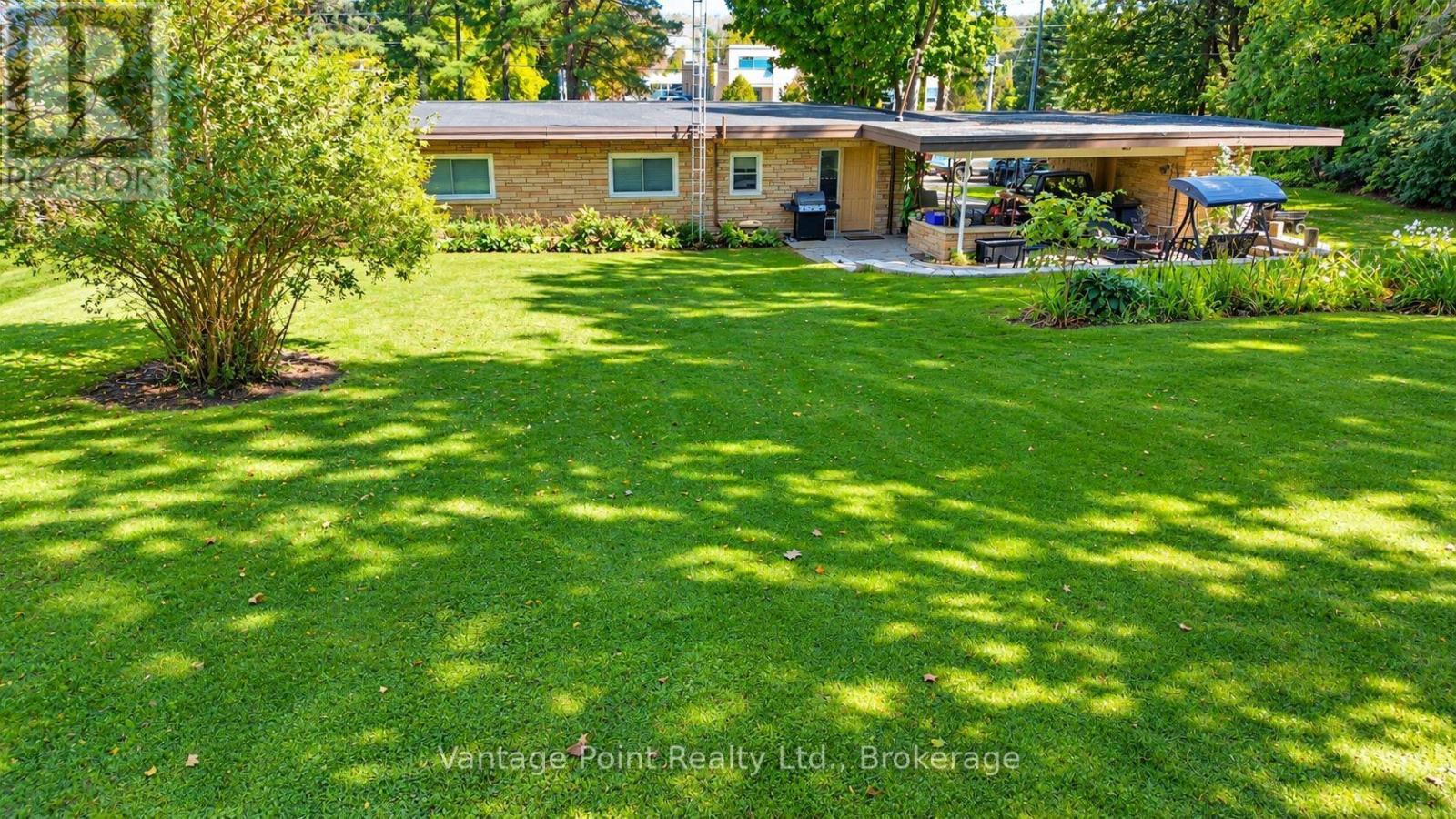 317048 6 & 10 Highway Property Photo 9