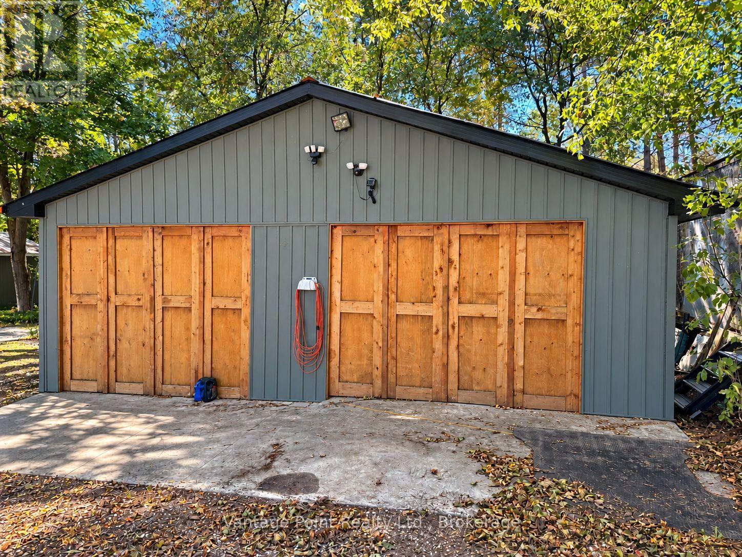 317048 6 & 10 Highway Property Photo 28