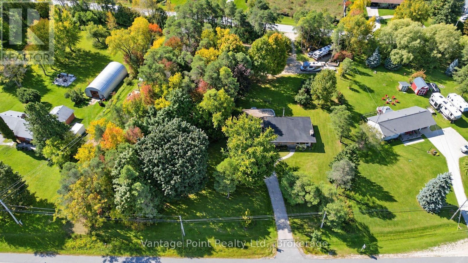 317048 6 & 10 Highway Property Photo 29