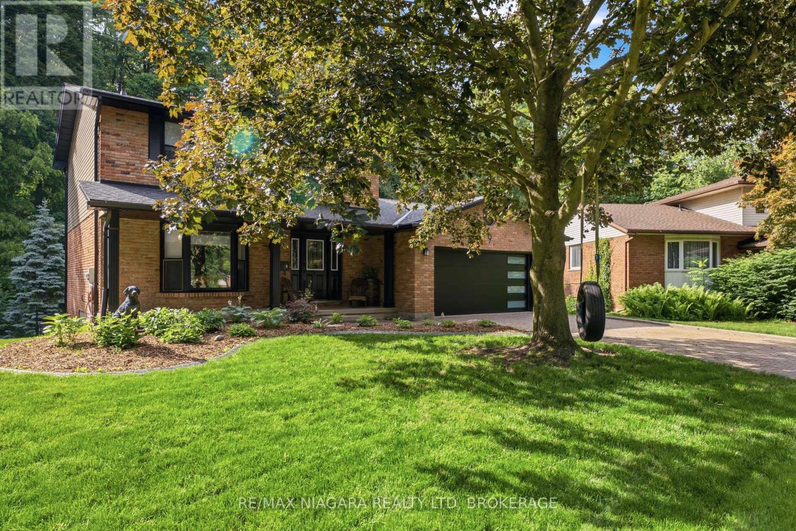 9 Beechnut Court Property Photo 2