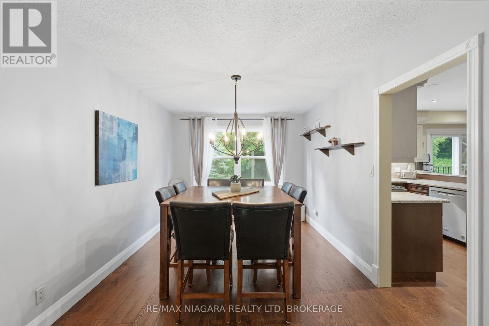 9 Beechnut Court Property Photo 5