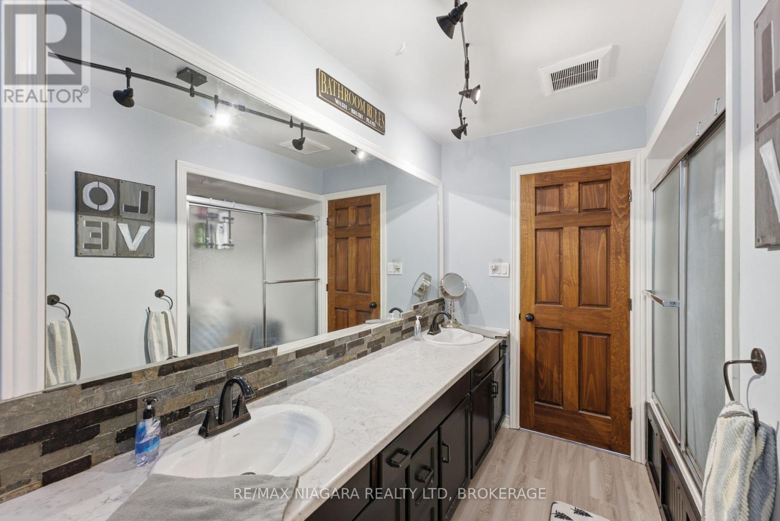 9 Beechnut Court Property Photo 19